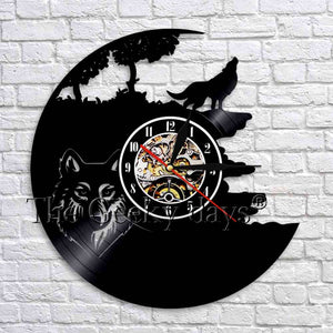 Howling Wolf Wall Clock