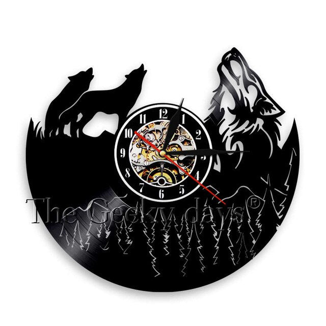 Howling Wolf Wall Clock