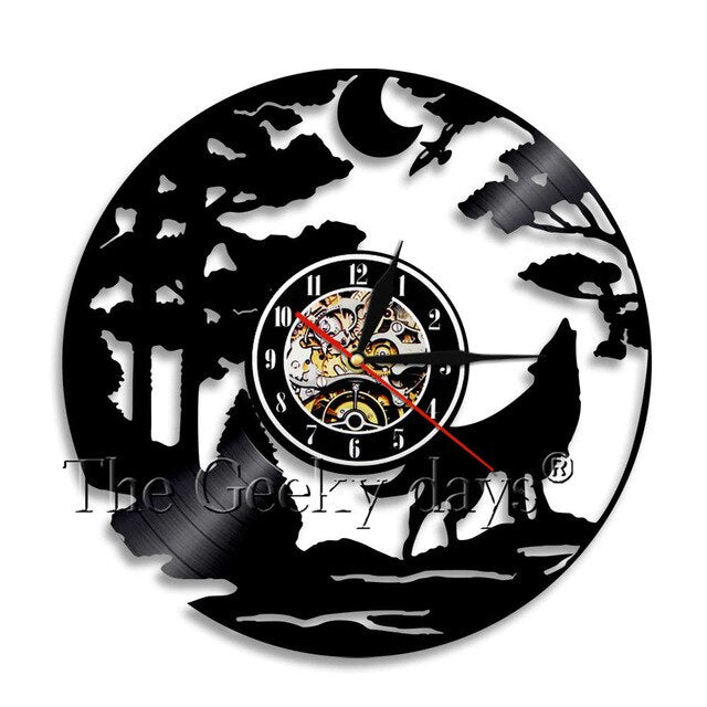 Howling Wolf Wall Clock